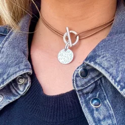 Collier attache médaille Léopard