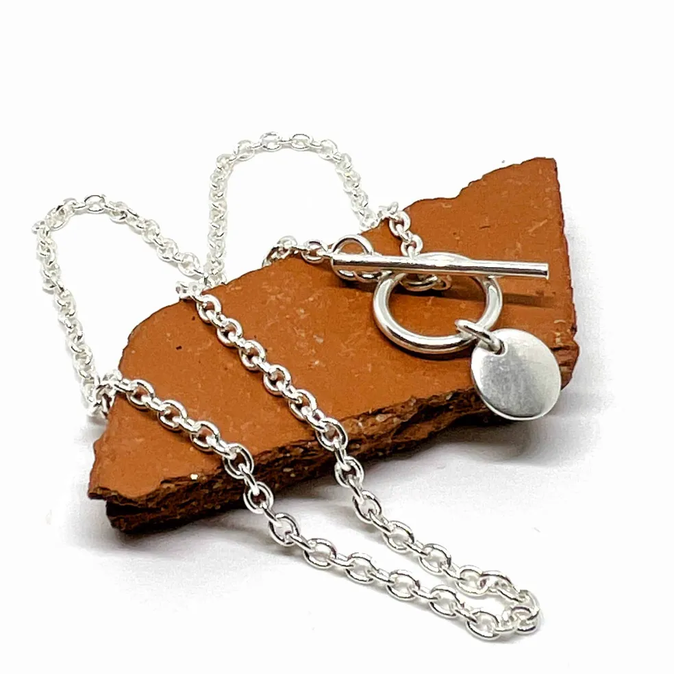 Collier chaîne fine Médaille "Lou"